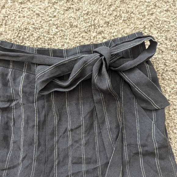 Wilfred Side Tie Pinstripe Shorts - Picture 2 of 6
